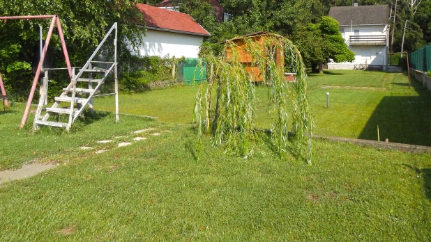 Közvetlen vízparti ingatlan, Balatonvilágoson eladó